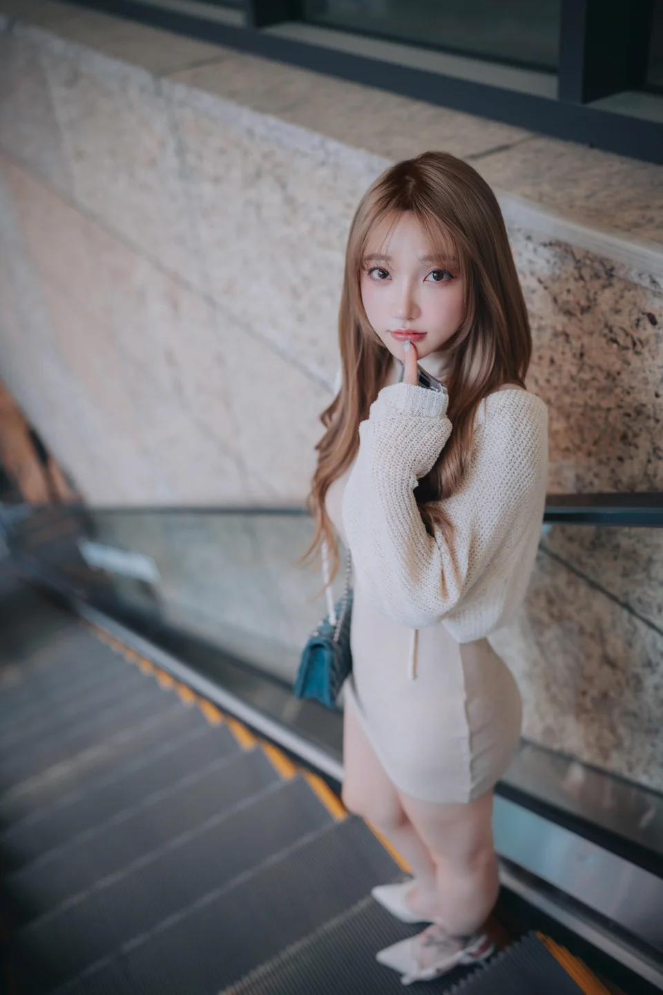 孙乐乐(Son Ye-Eun)-115 Happy Solo Birthday [251P-982MB] tg@simisebaisi 【丝足阁】017.webp